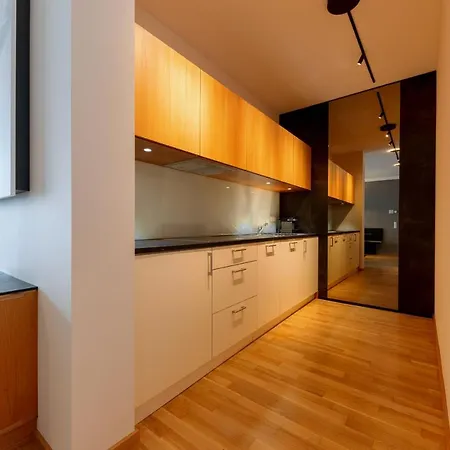 Schneegloeckle شقة *